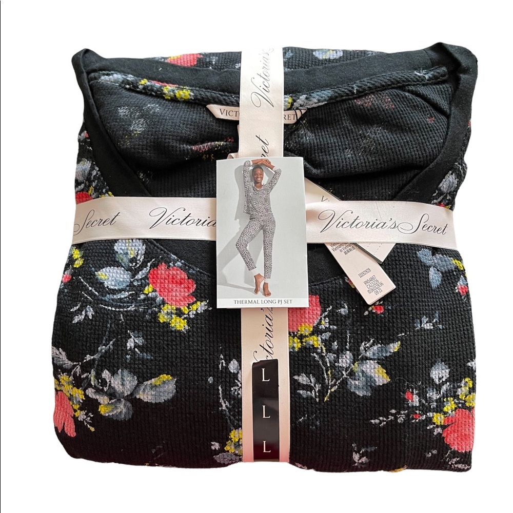 Victoria’s Secret new with tags flannel pajamas set
